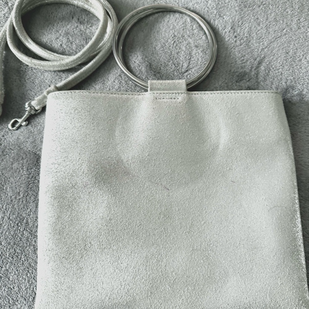 Thacker Le Pouch Silver Metallic Ring Handle 2-1 … - image 2